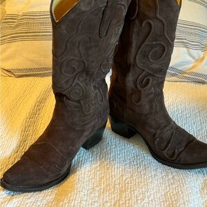 Lane cowboy boots